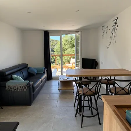 Apartment Les Oulivastres Hyeres